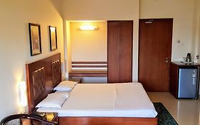 Hotel Bombay Inn Cuttack 3*